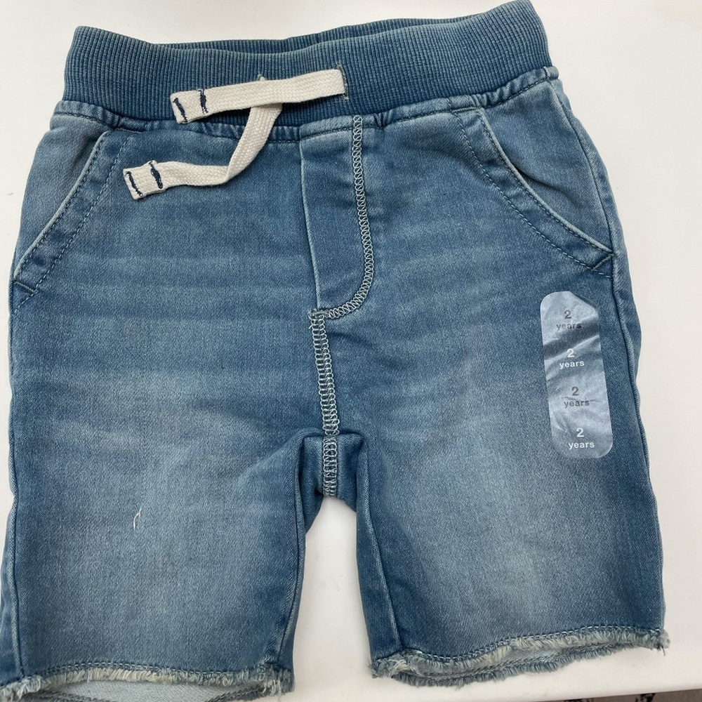 Gap shorts